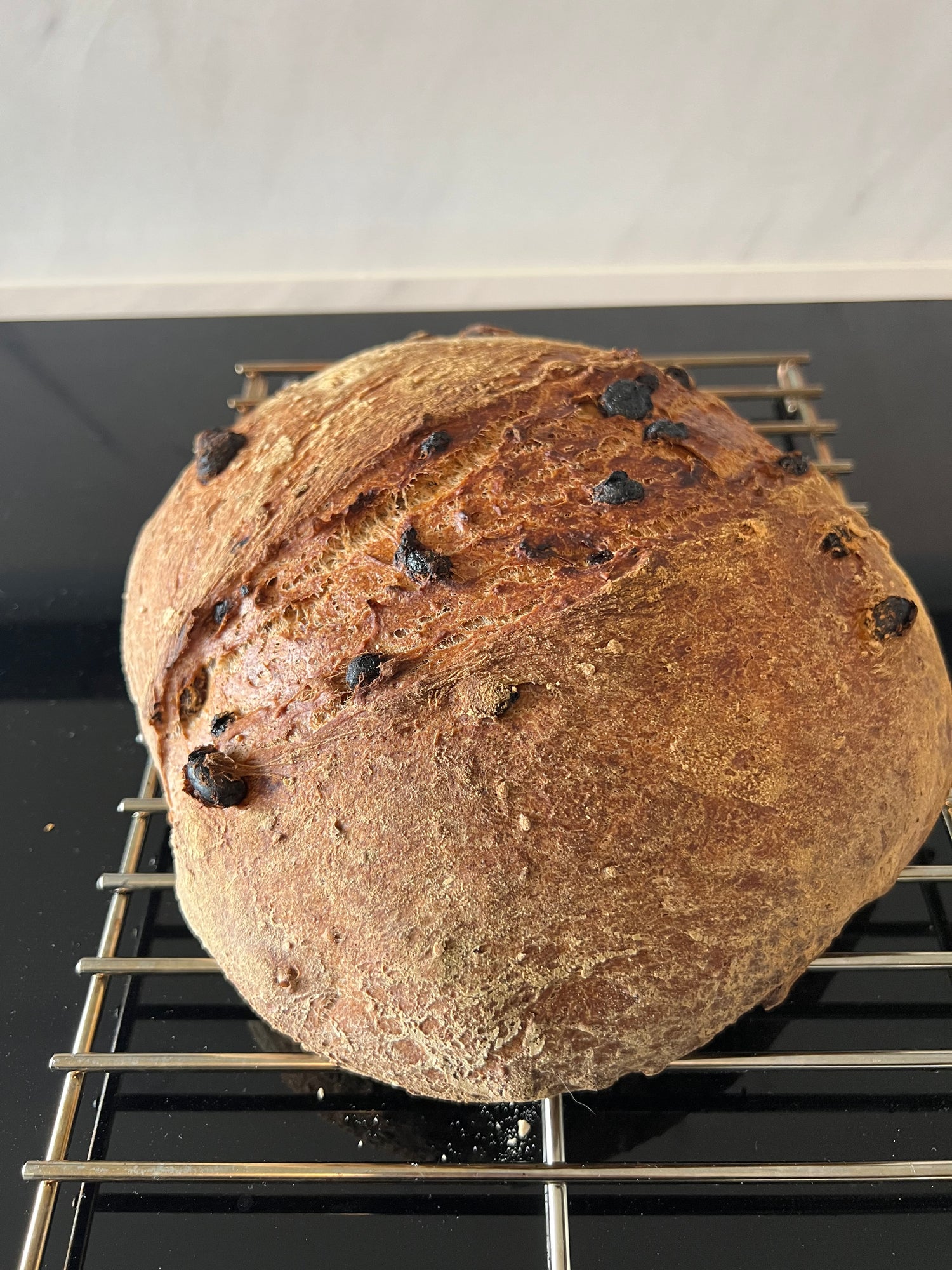 Brauð með kanil og rúsínum