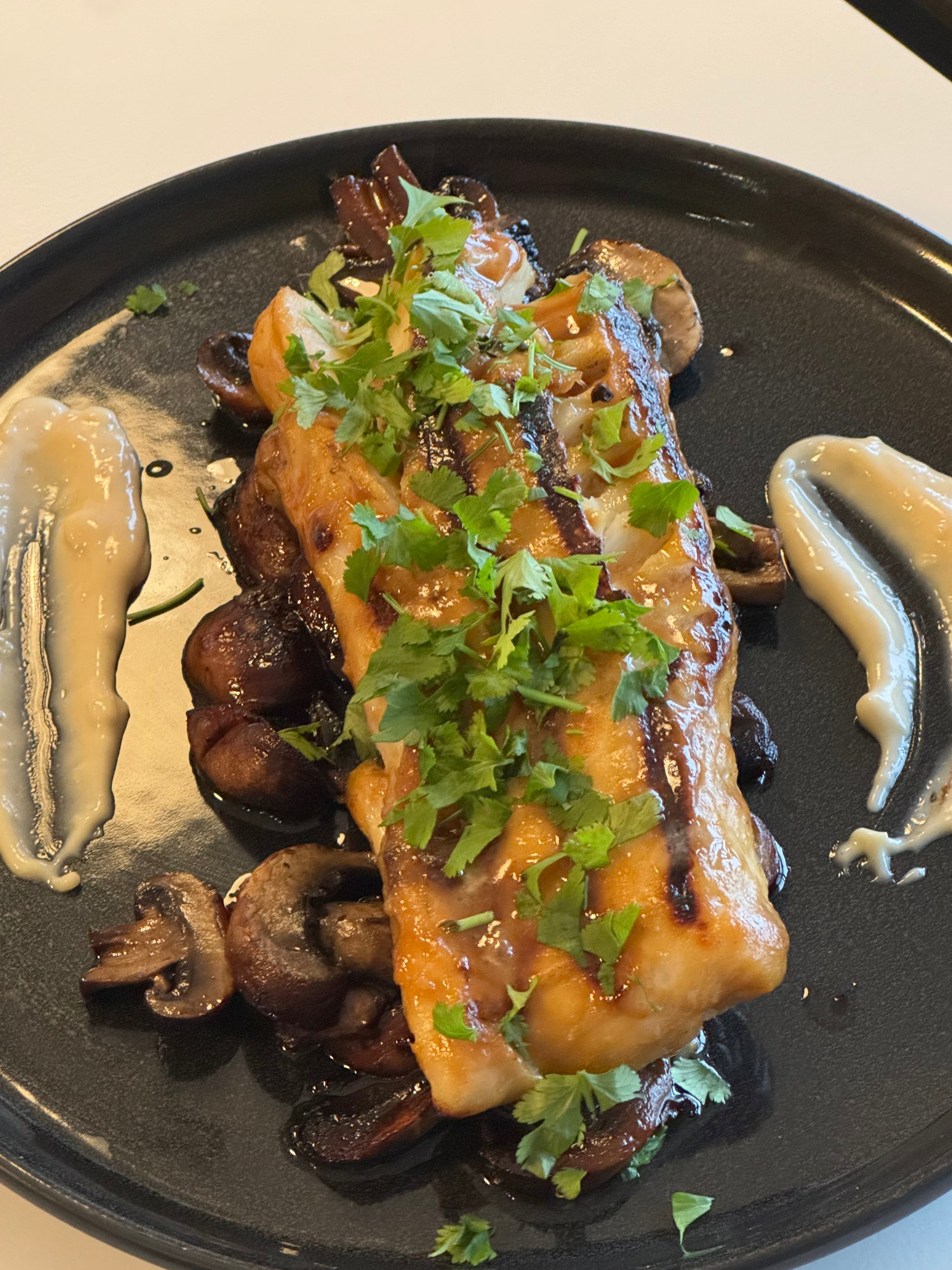 Grillaður þorskhnakki í misogljáa